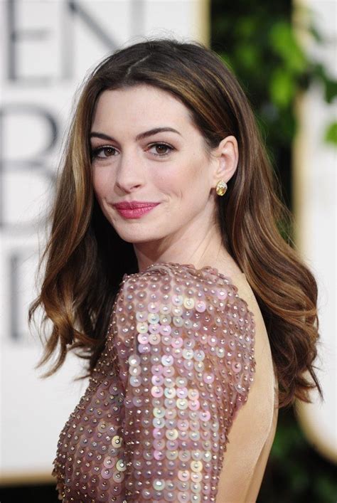 Anne Hathaway Is 42, So I’m Buying Her 9 Beauty 